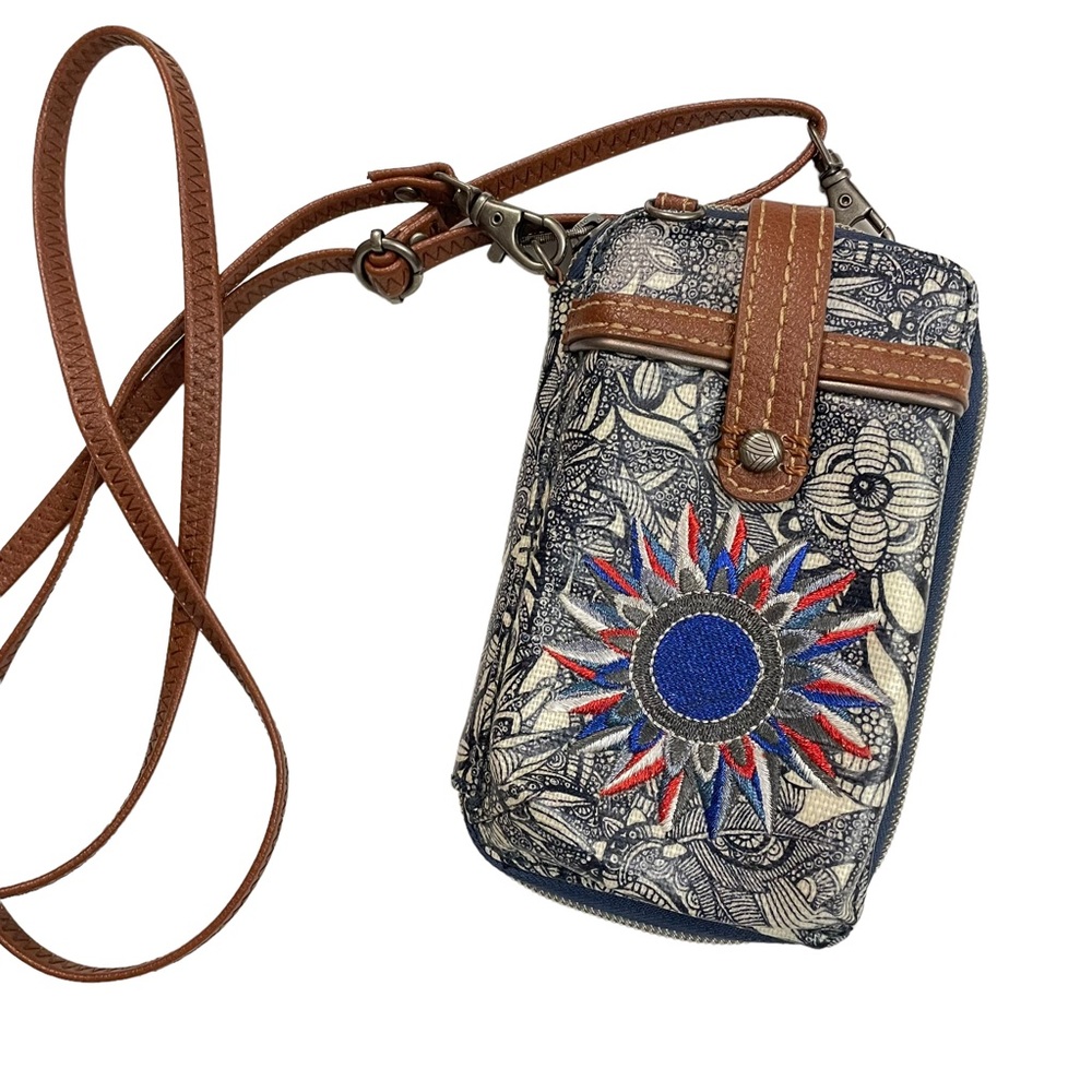 Sakroots Artist Circle Smartphone Wristlet Convertible Cross Body Bag
